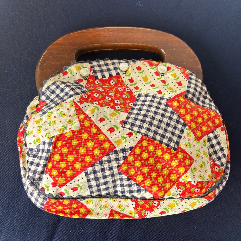 Vintage Patchwork Bermuda Bag with Wooden Handle - Picture 2 of 8